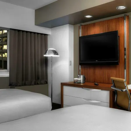 Doubletree By Hilton Metropolitan Hotel