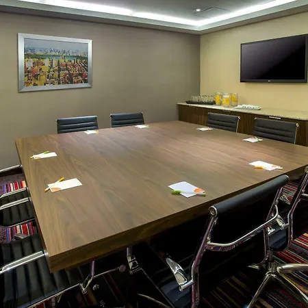 Courtyard By Marriott Manhattan/herald Square Hotel