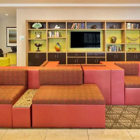Hotel Fairfield & By Marriott Staten Island