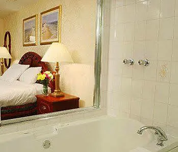 Anchor Hotel 3*