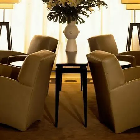 Bentley Hotel 4*