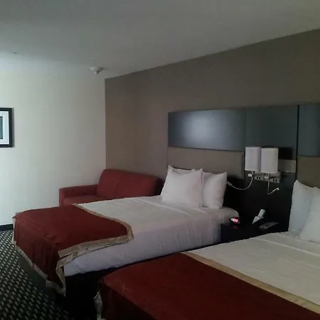 Hotel Howard Johnson By Wyndham Jamaica Ny Near Airtrain Jfk 3*
