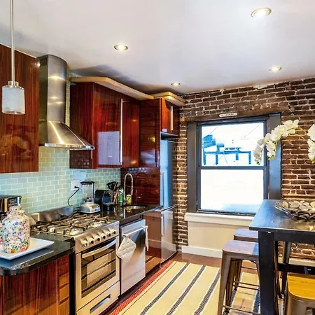 Amazing Soho With Private Backyard New York