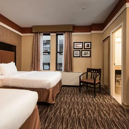 The At Fifth Avenue Hotel