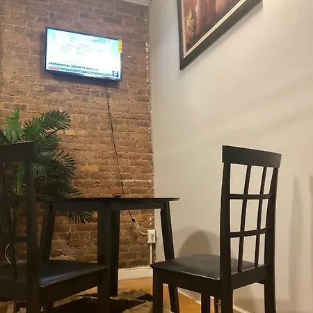 Unique Holiday Homestay New York