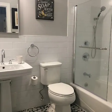 Apartment Crown