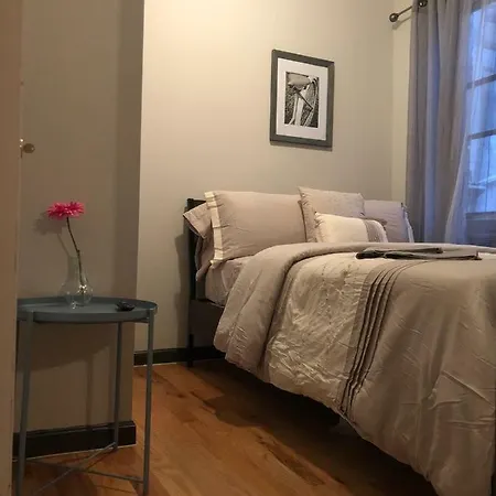 Apartment 3 Bedroom In Historical Harlem, Ny *