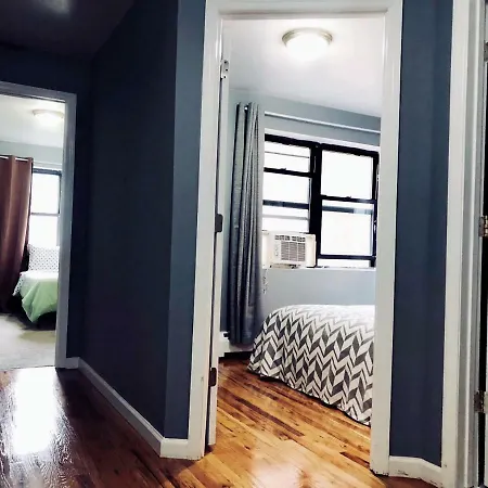 Apartment In Nyc Near All Transportation