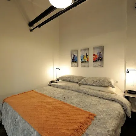 Urban Artistic Loft In The Heart Of Williamsburg New York