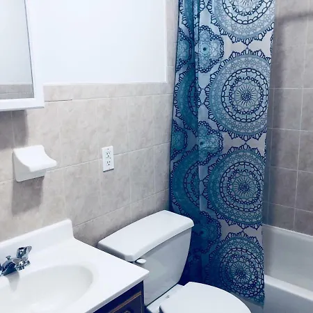 Apartment In Nyc Near All Transportation