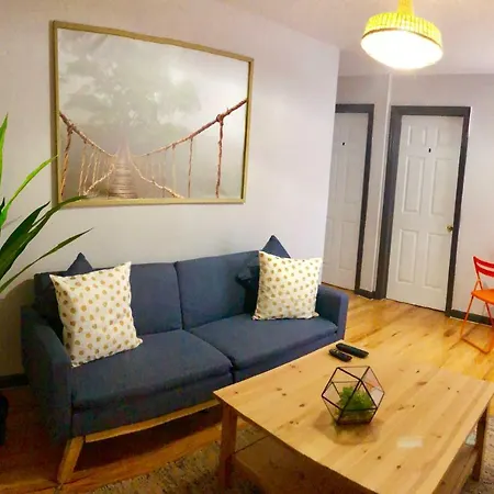 3 Bedroom In Historical Harlem, Ny New York