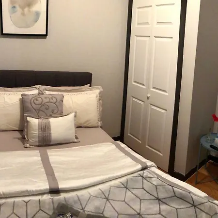 Apartment 3 Bedroom In Historical Harlem, Ny New York