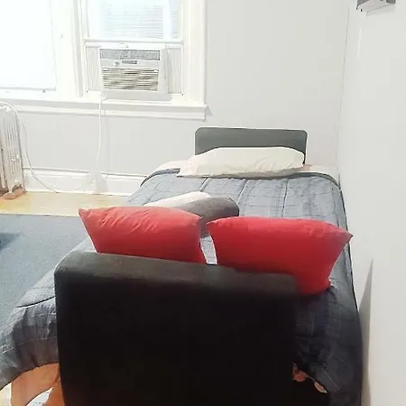 Dante/15 Min To Midtown