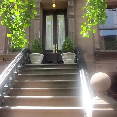 Harlem Jazz Getaway Mansion. New York