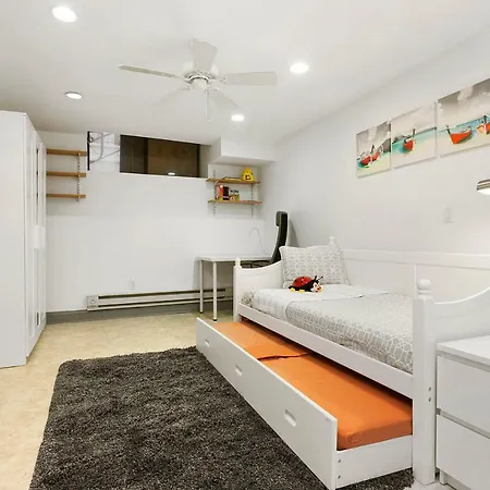 2-bedroom In Upper West Side, Private Entrance