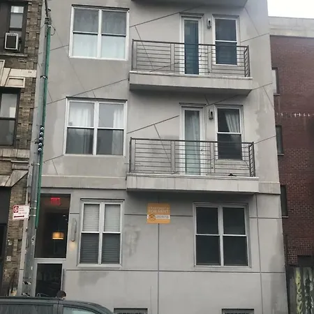 Private In Williamsburg 5 Mins To Manhattan Apartment