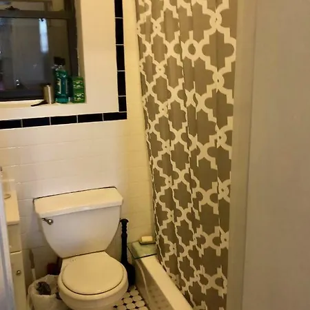 3 Bed + 2 Bath Trendy Upper Eastside New York