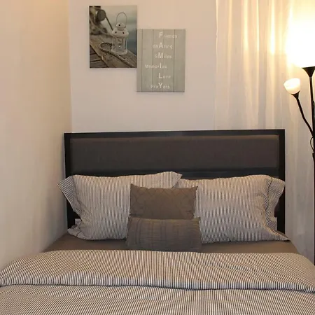 Apartment 43rd Street 