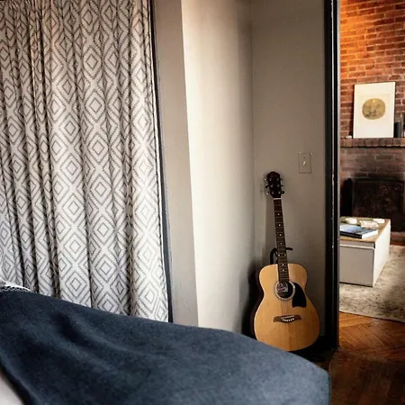 Apartment Cozy! Prime Location! Real 2-bedroom! *