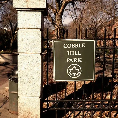 Cozy! Prime Location! Real 2-bedroom! New York