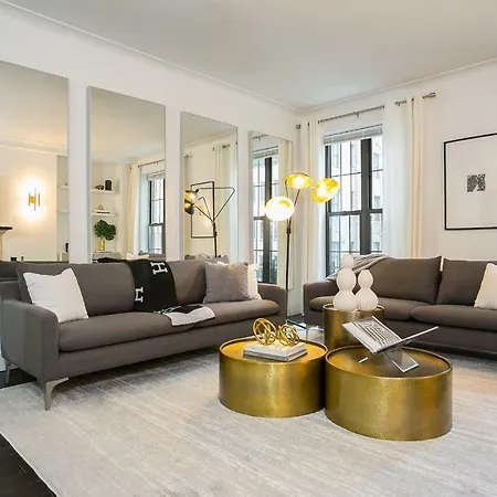 Fifth Avenue Ultra Luxurious Large 3 Bedroom - Domenico Vacca Building - Gym /doorman/elevator Apartment *