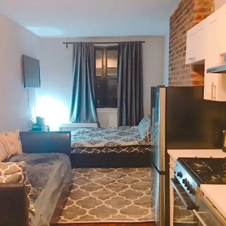 Apartment Studio At 29th Street & 10th Avenue New York