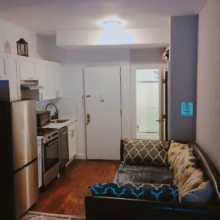 Apartment Studio At 29th Street & 10th Avenue New York