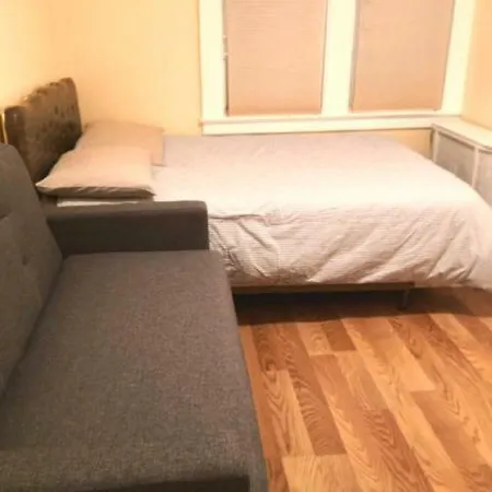 Comfy With Free Wifi & Laundry Near Jfk Airport J, E, Airport Train