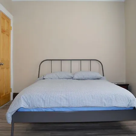 Homestay Comfy With Free Wifi & Laundry Near Jfk Airport J, E, Airport Train *
