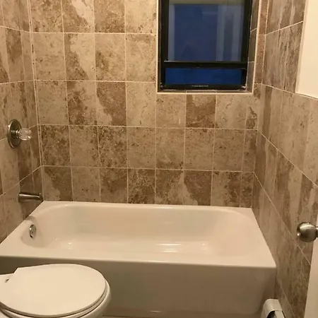 Hamilton Heights Apartment *