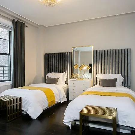 Apartment Fifth Avenue Ultra Luxurious Large 3 Bedroom - Domenico Vacca Building - Gym /doorman/elevator New York