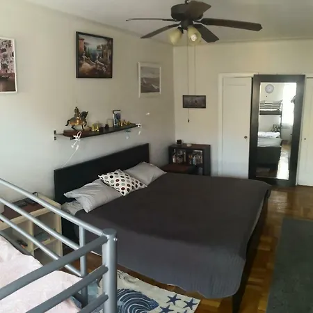 Guest house Spacious Private By The Ocean On Brighton Beach New York