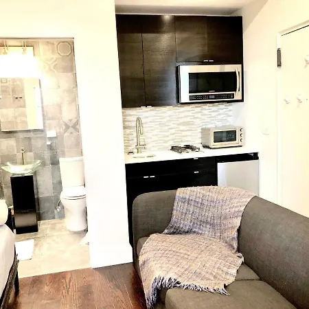 Apartment Luxury 2 Bdrm Grand Central Sleeps 5 *