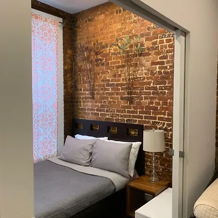 Luxury 2 Bdrm Grand Central Sleeps 5