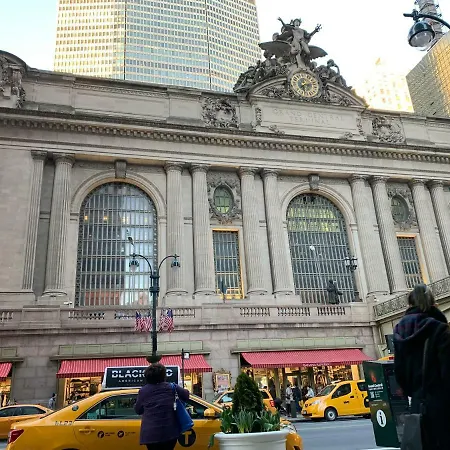 Luxury 2 Bdrm Grand Central Sleeps 5 *