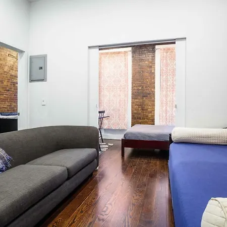 Luxury 2 Bdrm Grand Central Sleeps 5