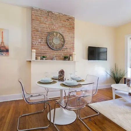 Lavish 3 Bedroom In Williamsburg!! *
