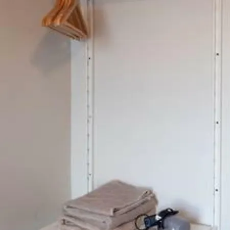 Comfy With Free Wifi & Laundry Near Jfk Airport J, E, Airport Train