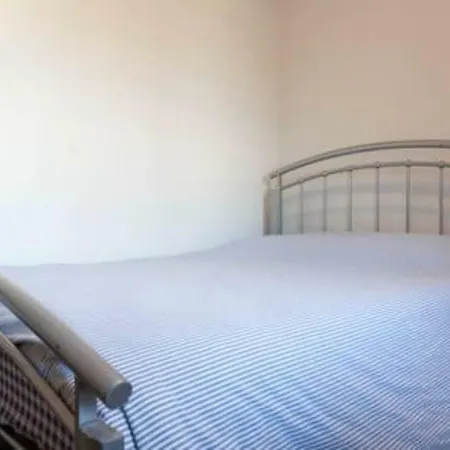 Comfy With Free Wifi & Laundry Near Jfk Airport J, E, Airport Train Homestay *