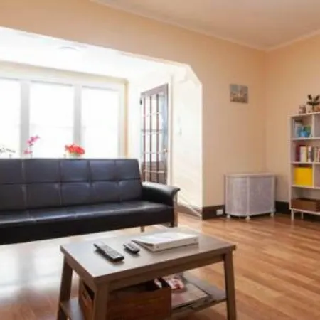 Comfy With Free Wifi & Laundry Near Jfk Airport J, E, Airport Train *