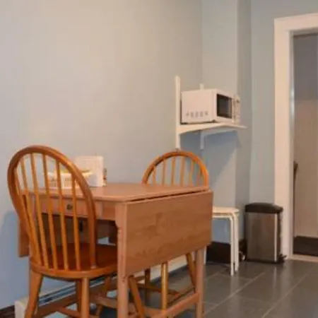 Homestay Comfy With Free Wifi & Laundry Near Jfk Airport J, E, Airport Train New York