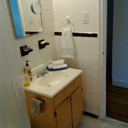 Best Bedroom In Uptown Manhattan, Inwood, New York.