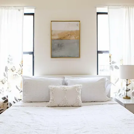Sunny Private Bedroom In Uptown Manhattan Homestay *