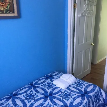 Guest house 5 Min. From Jfk New York