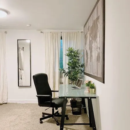Superb Green Apt In Center Of Nyc * New York