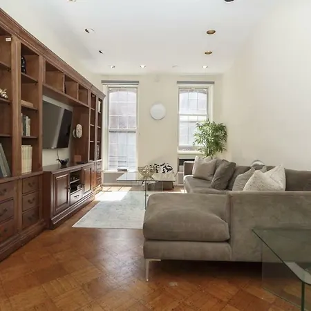 Amazing Townhouse Experience With Private Garden New York