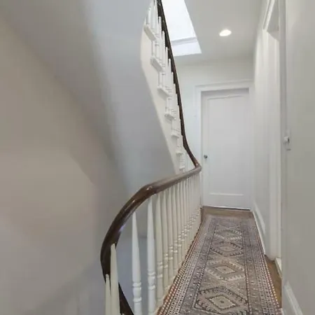 Holiday home Amazing Townhouse Experience With Private Garden