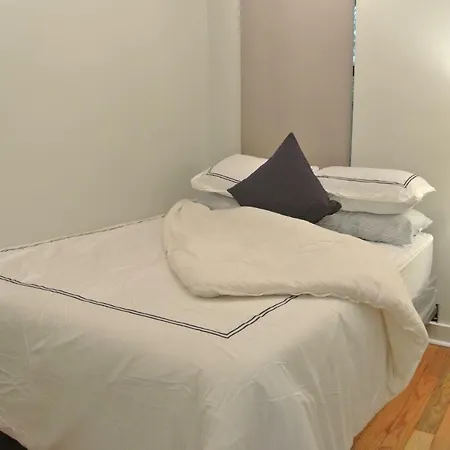 Amazing Location Near Columbia U, Central Park, South Harlem 3 Queen Beds Apartment *