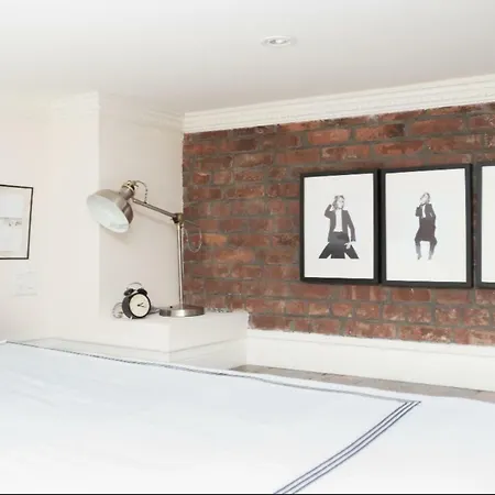 Sleeping Loft East Village Apartment New York