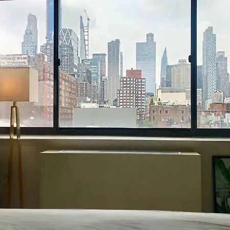 Luxury Hell's Kitchen Central Park Apartment